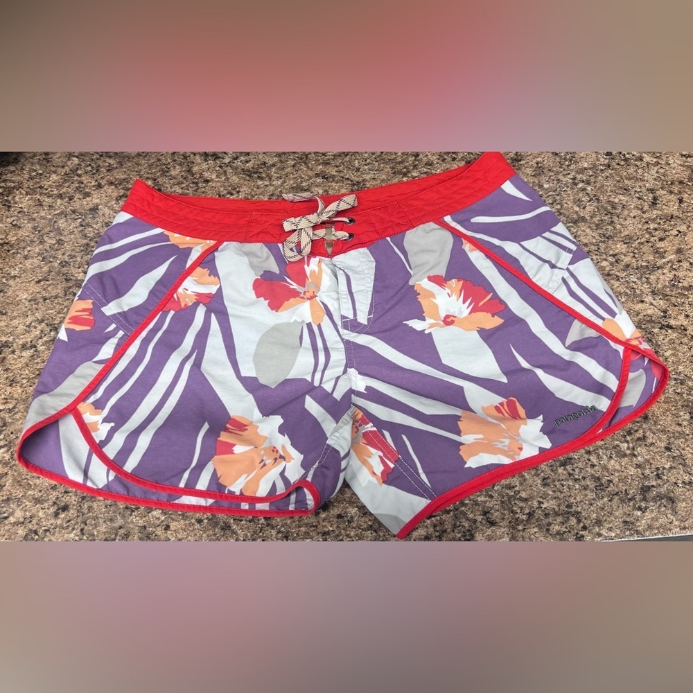 #Patagonia” Purple Red Athletic Shorts floral Design